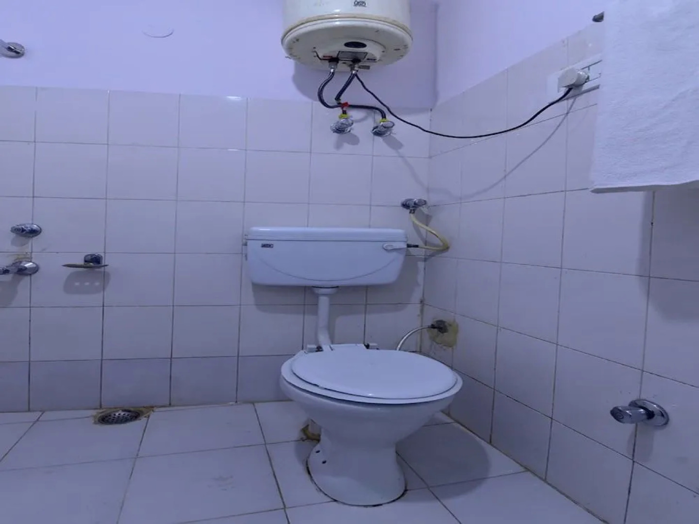 OYO 19152 Silver Face