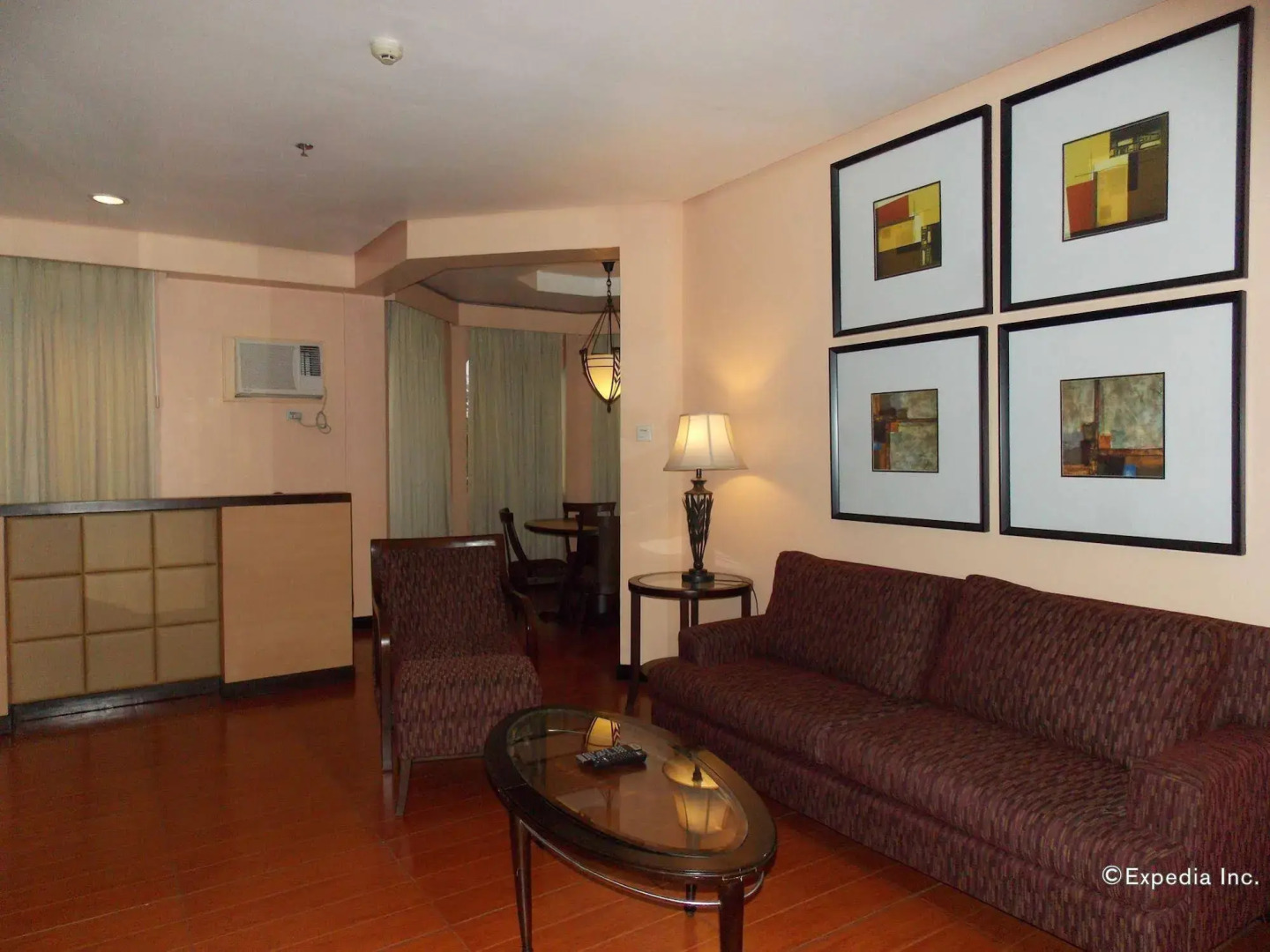 Planta Centro Bacolod Hotel & Residences