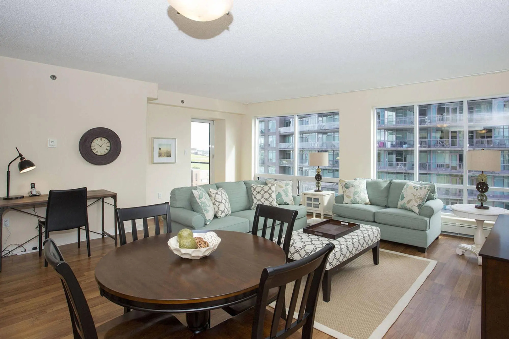 Moore Executive Suites - The Paramount