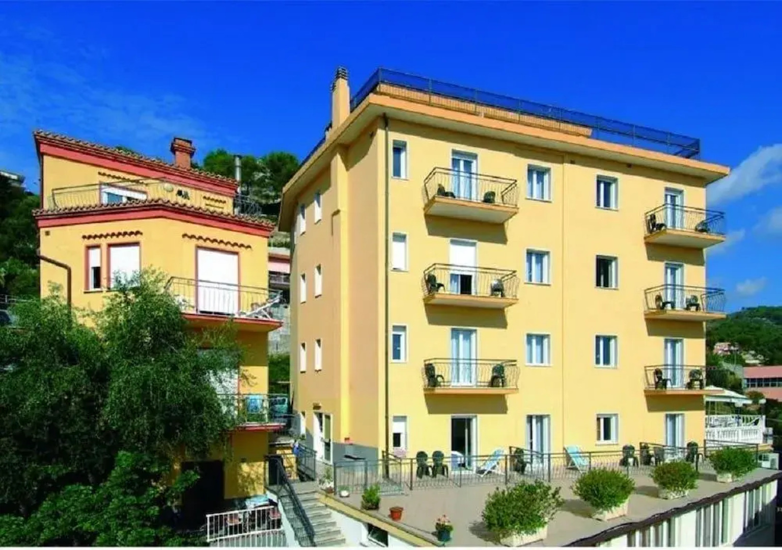 Hotel Tritone