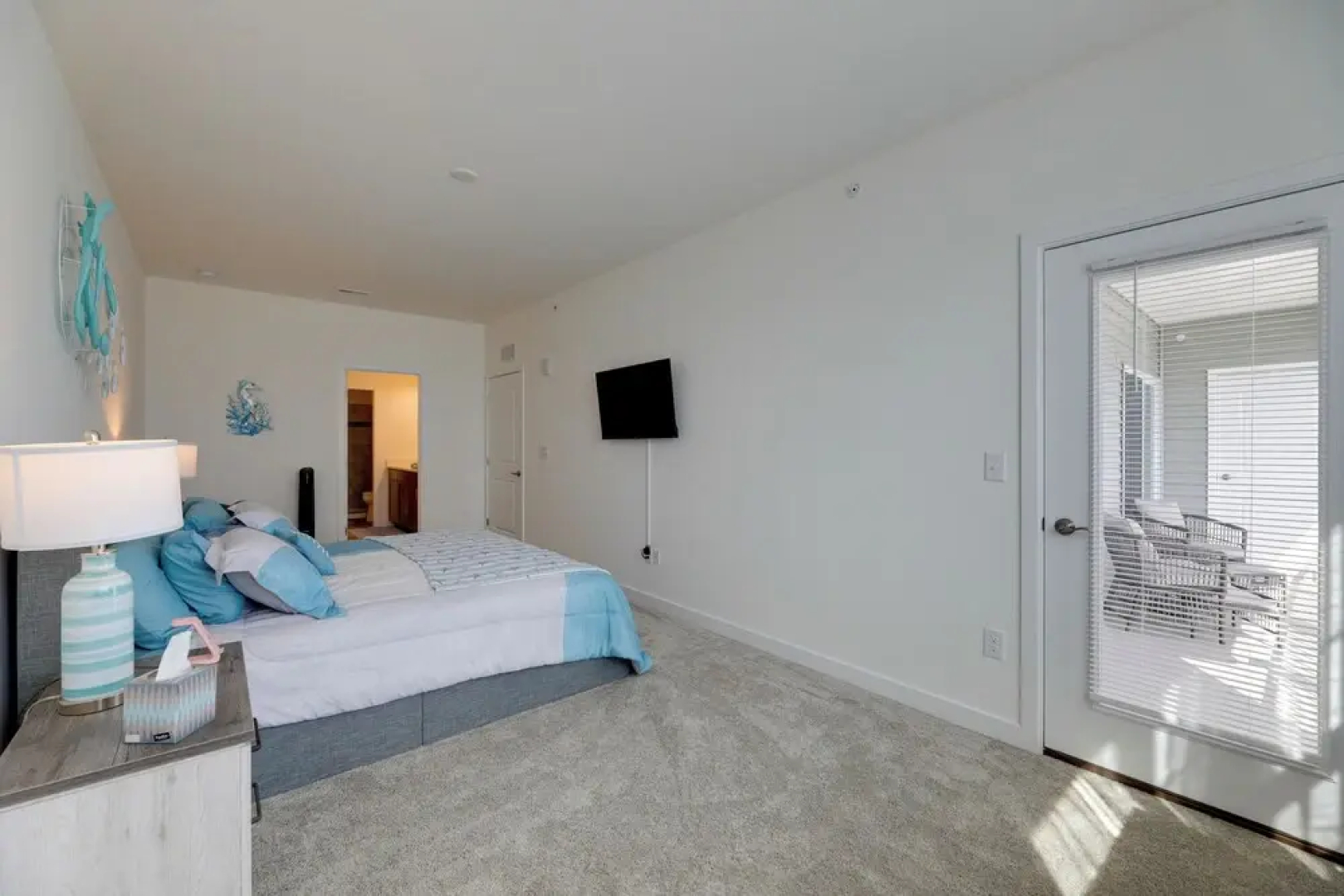 Bayfront Condo w/ Pool Access, Near Rehoboth Beach