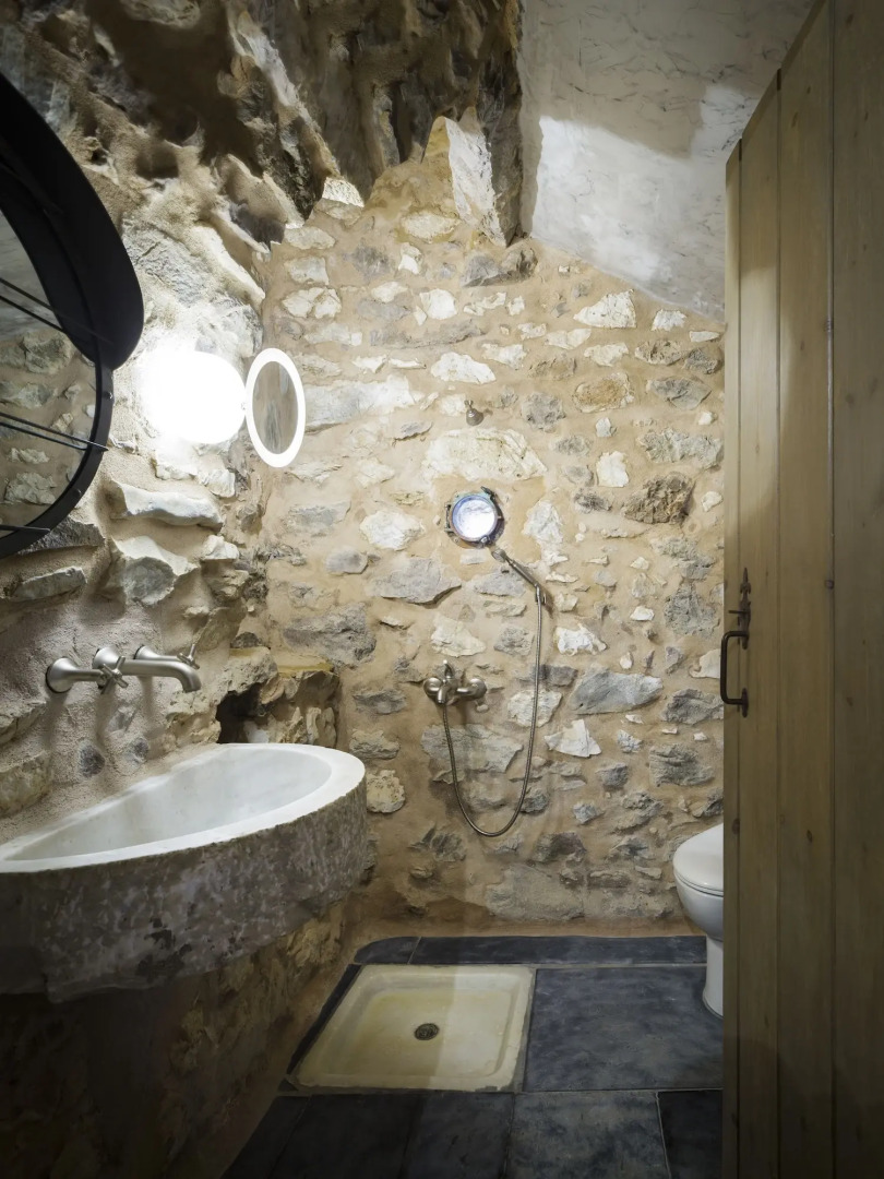 Tainaron Blue Retreat