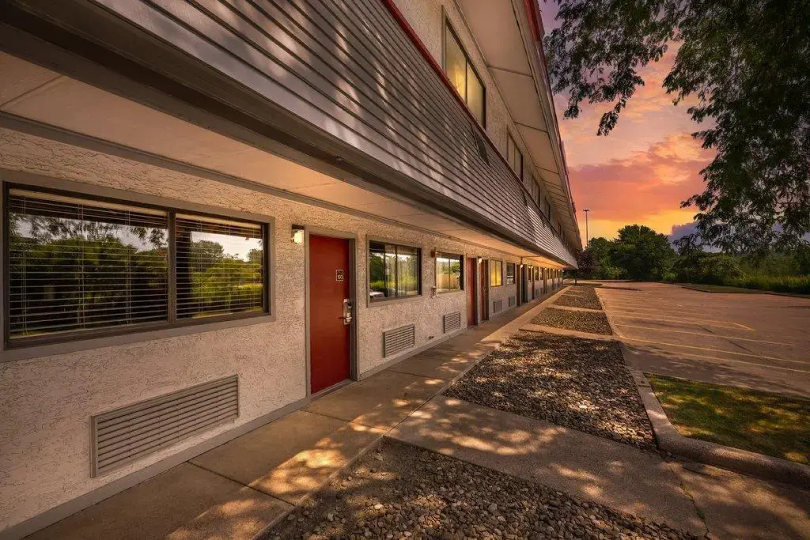 Red Roof Inn Erie – I-90