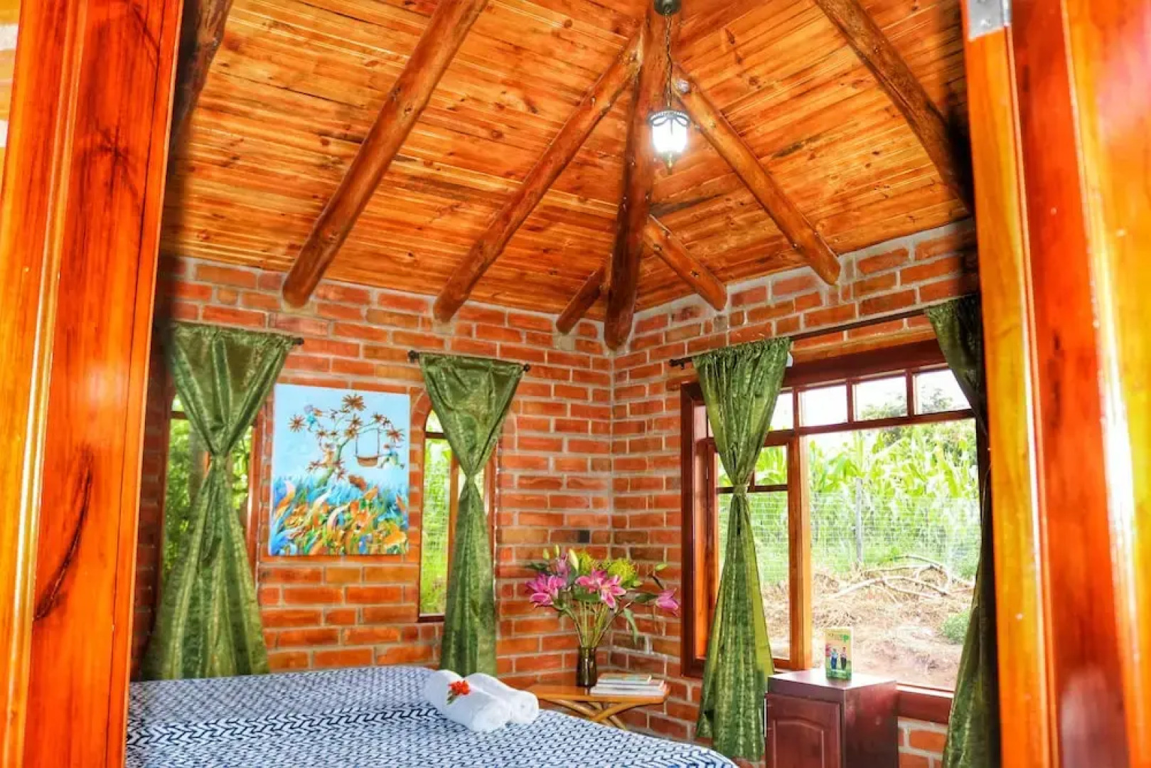 Kalera Lodge - Equator Face