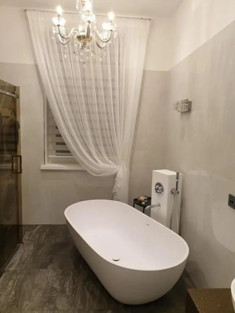 MARBEO 5 Star Luxury Suites - Peldu