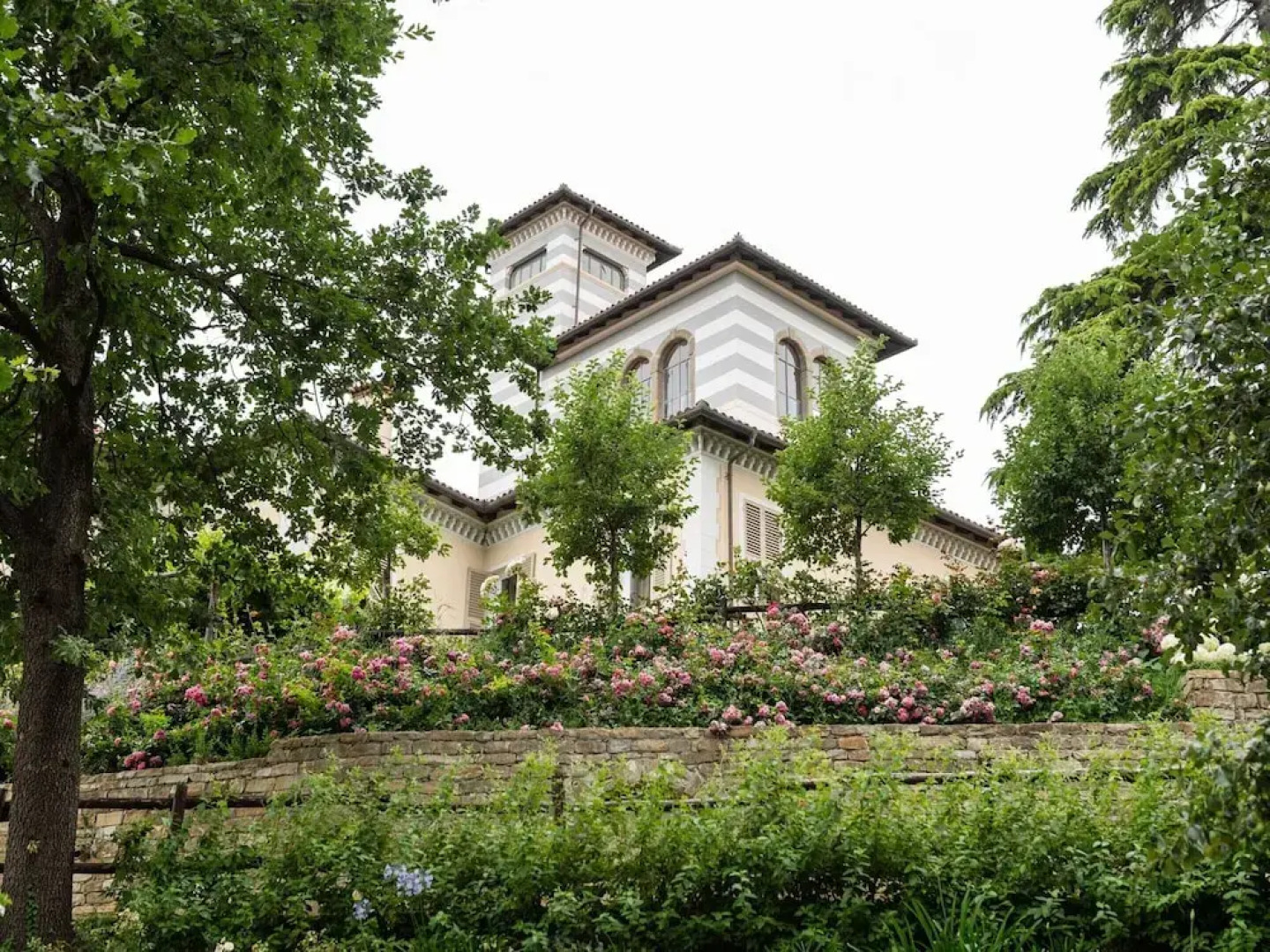 Mansion in Ovada With Pool and Scenic Hills