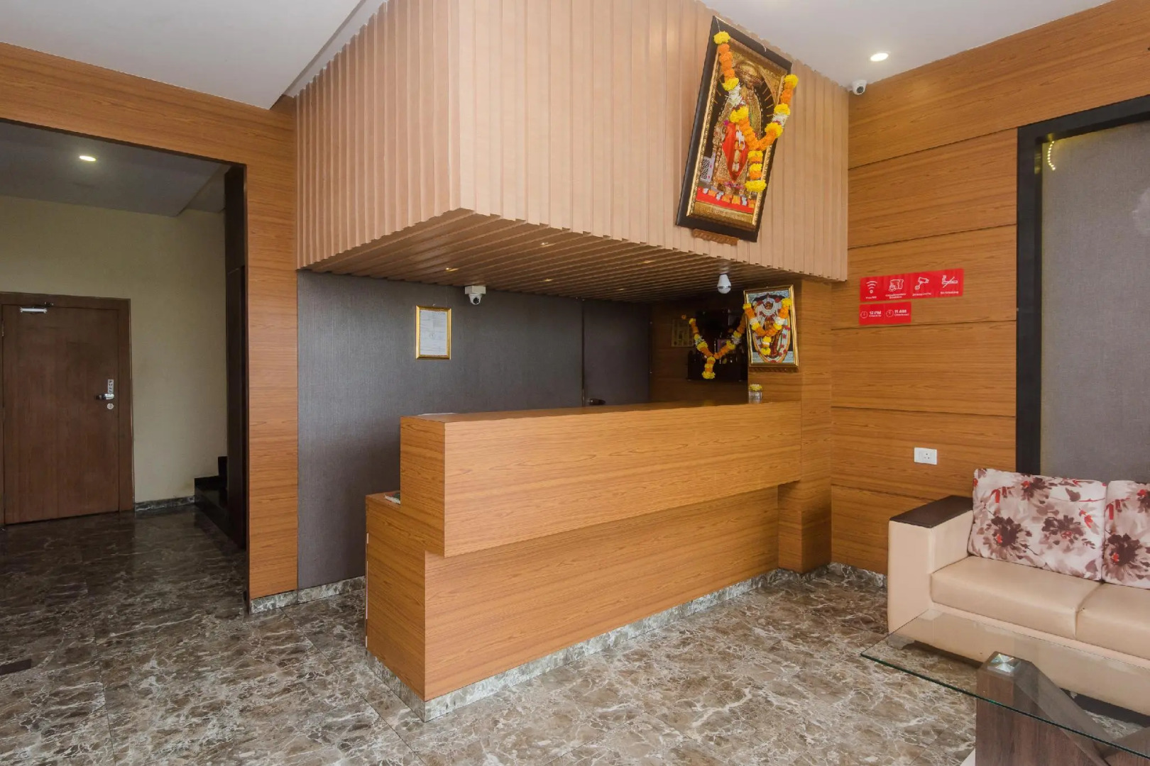 OYO 18290 Sai Residency