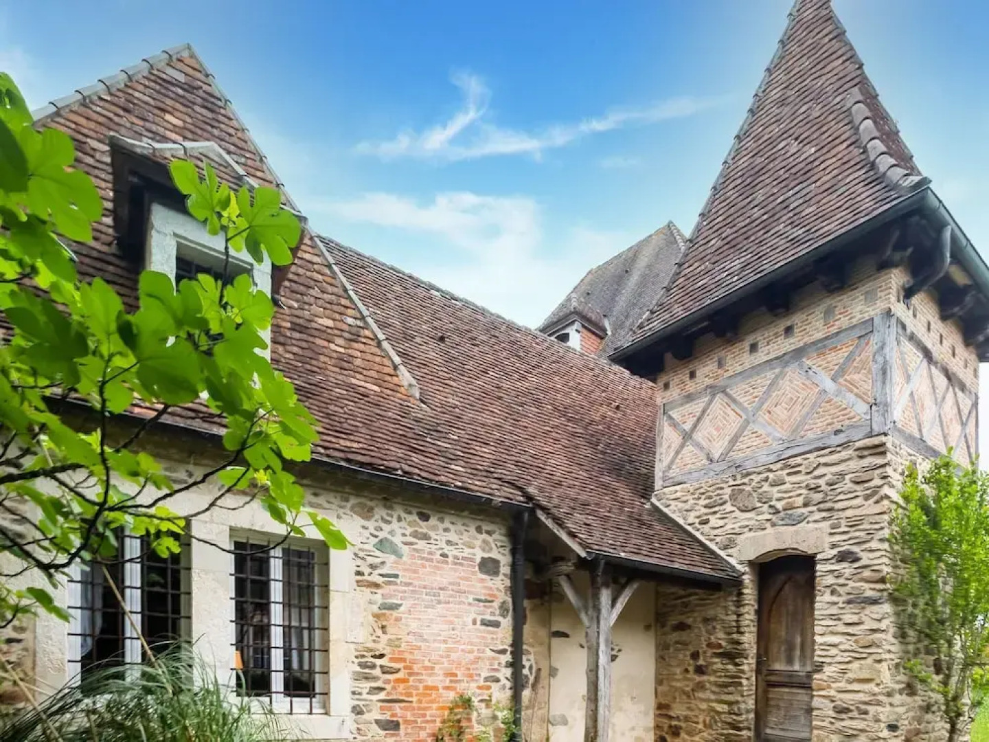 Lively Holiday Home With Private Pool