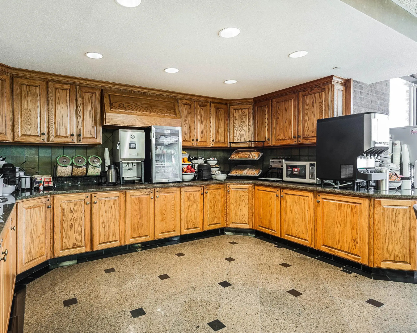 Spark by Hilton Denver East I 70