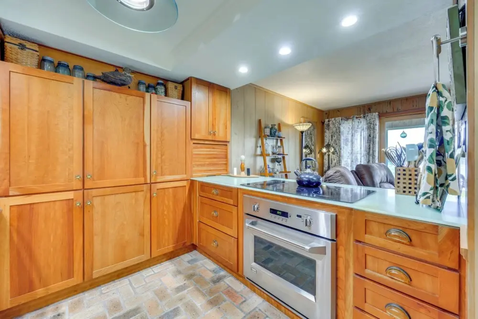River-view Condo w/ Boat Slip in Welaka!