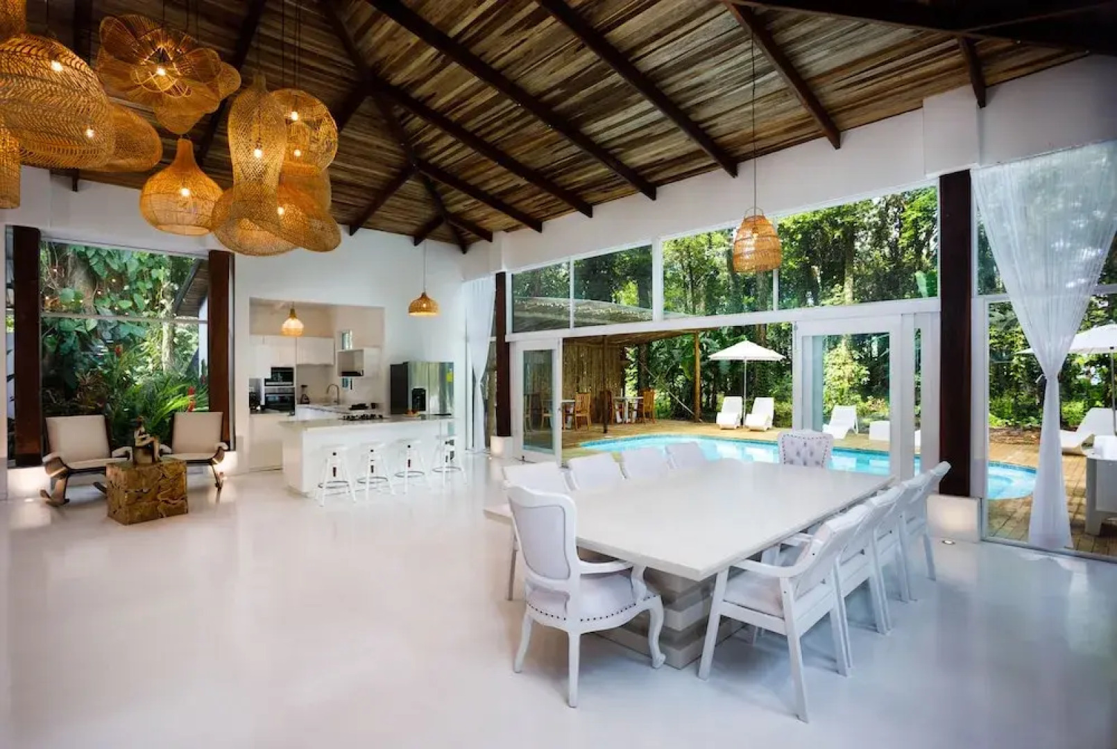 Gigi Brown Villa Frida Puerto Viejo