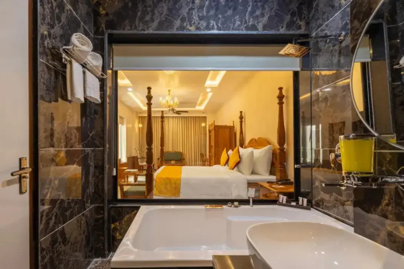 Sterling Kastoori Rudraprayag