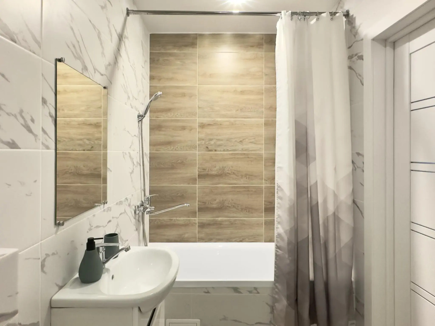 Премьер Апарт на Никулина 8