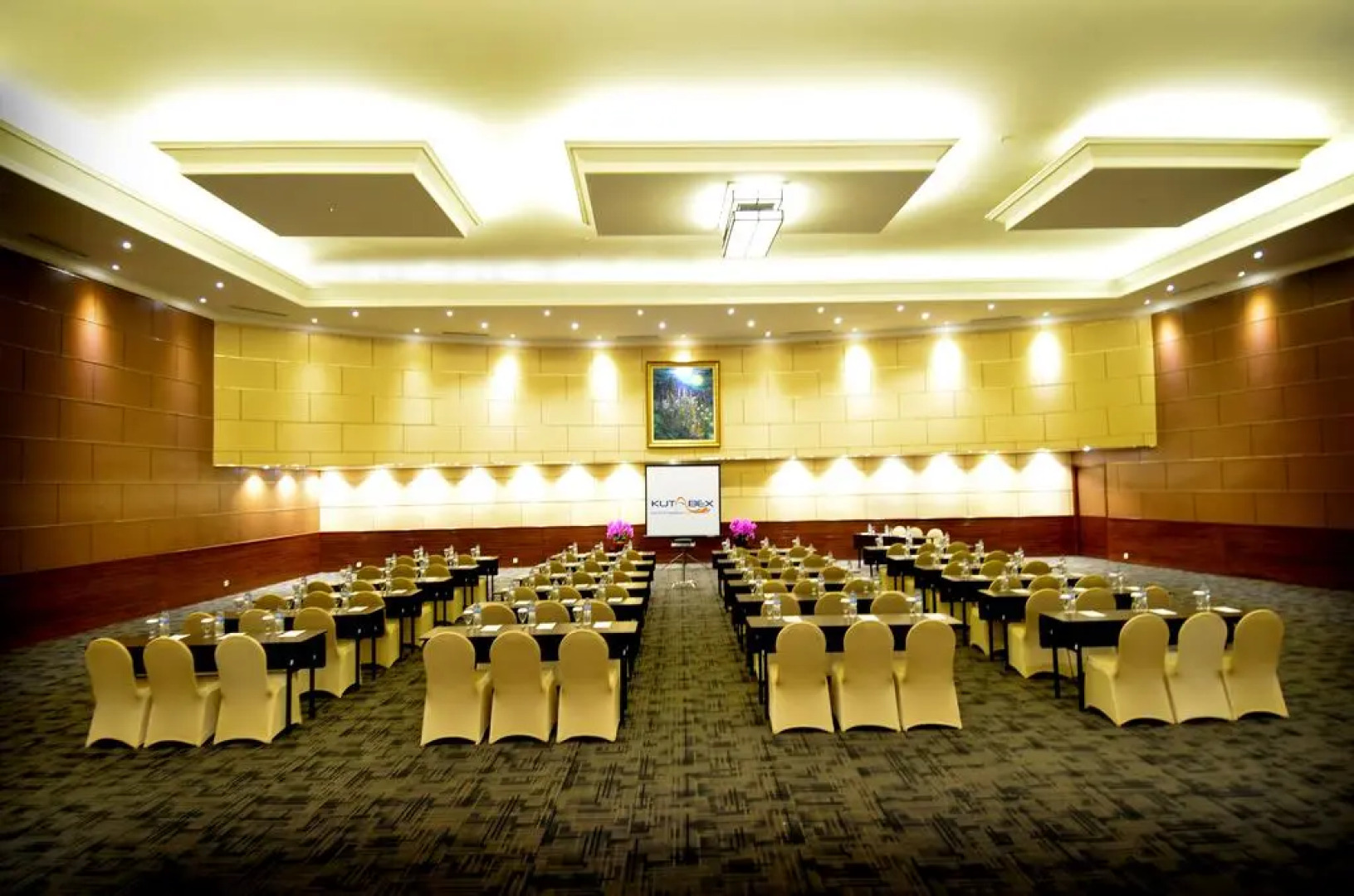 Kutabex Beach Front Hotel