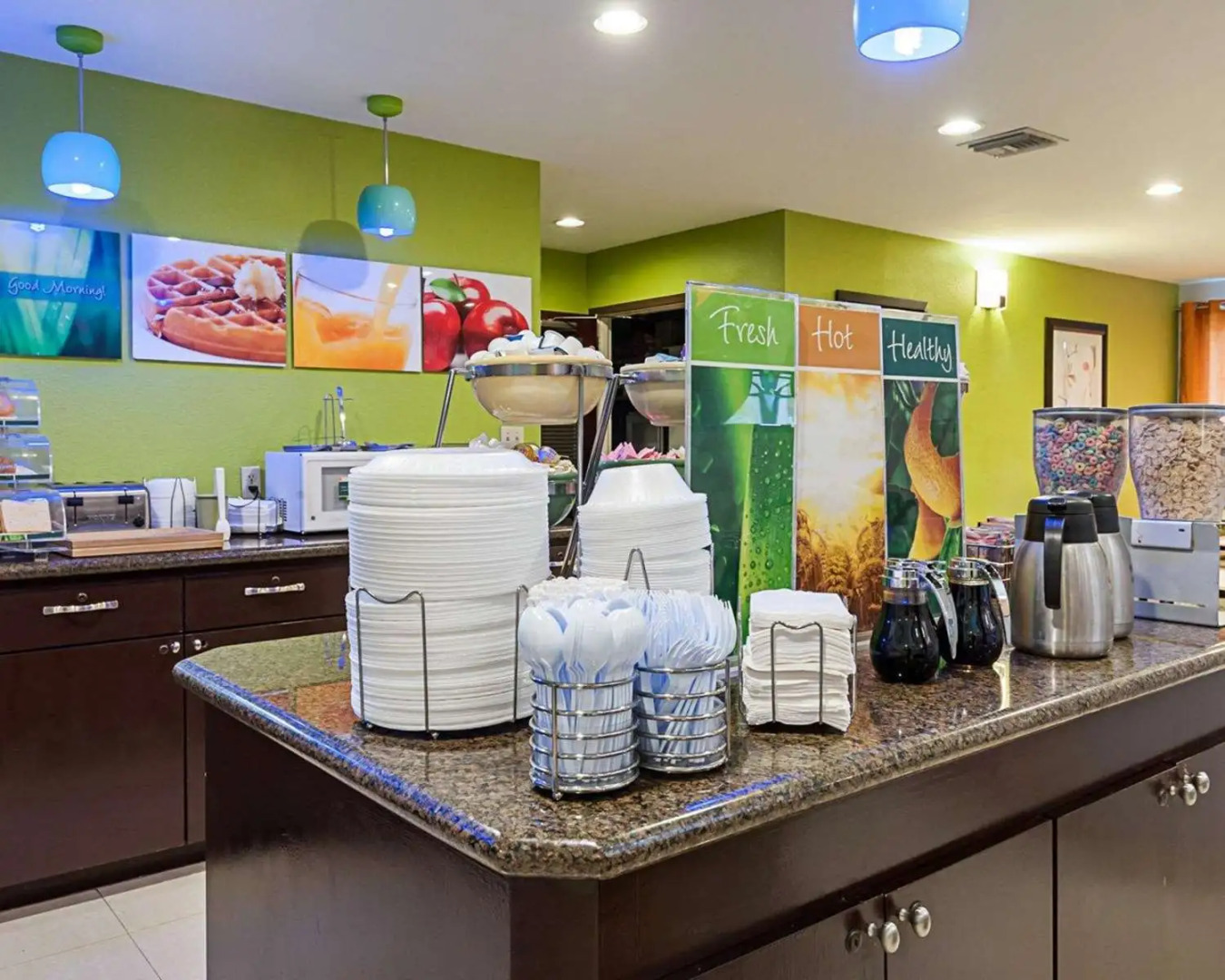 Quality Suites Sulphur