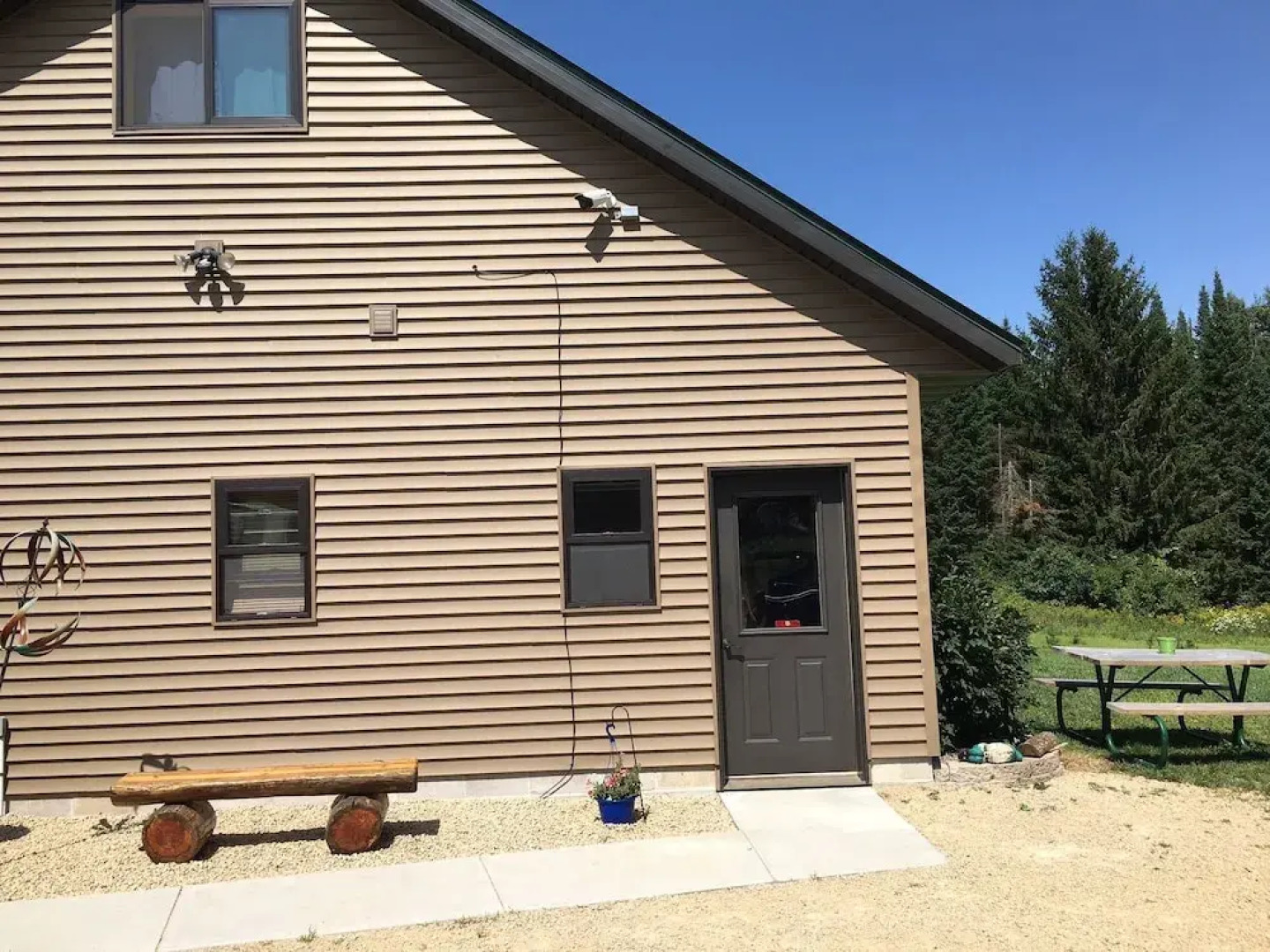 Valhalla Hillside Inn