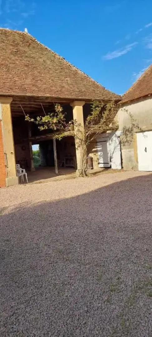 Propriete Familiale Merle Proche Paray Le Monial