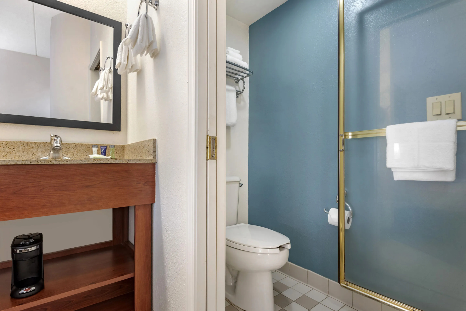 Quality Inn Near Walden Galleria Mall