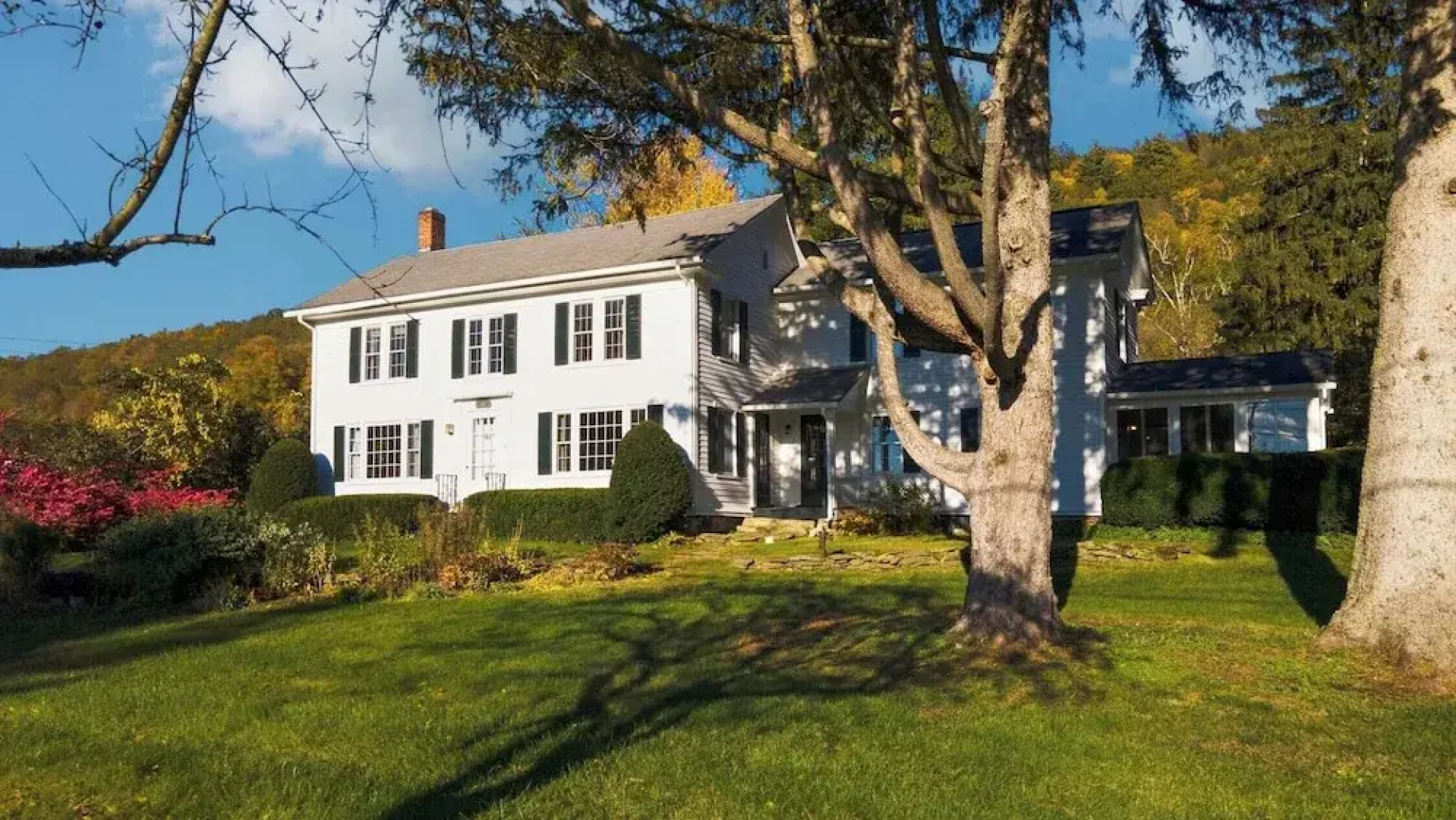 Whitney by Avantstay Private Berkshires Estate