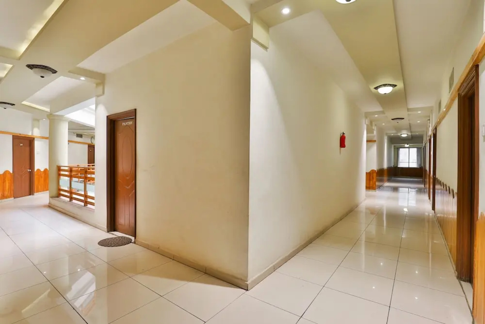 OYO 19637 Hotel Mansi Sherotene