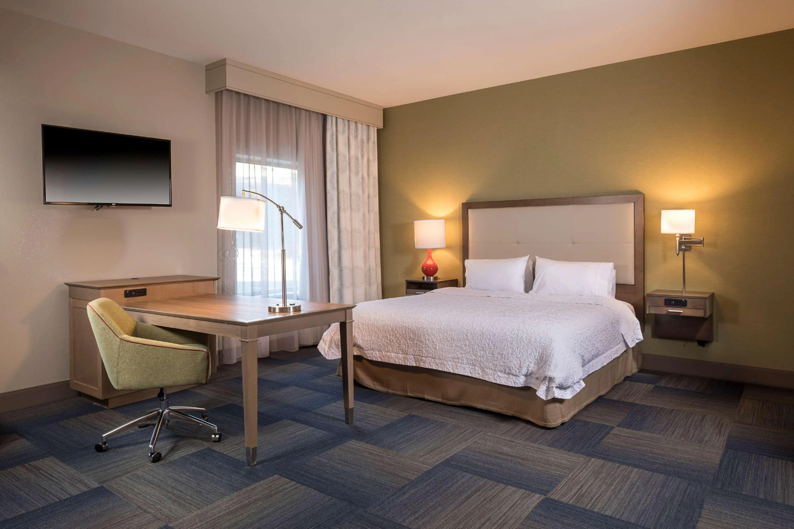 Hampton Inn & Suites Asheville Biltmore Village