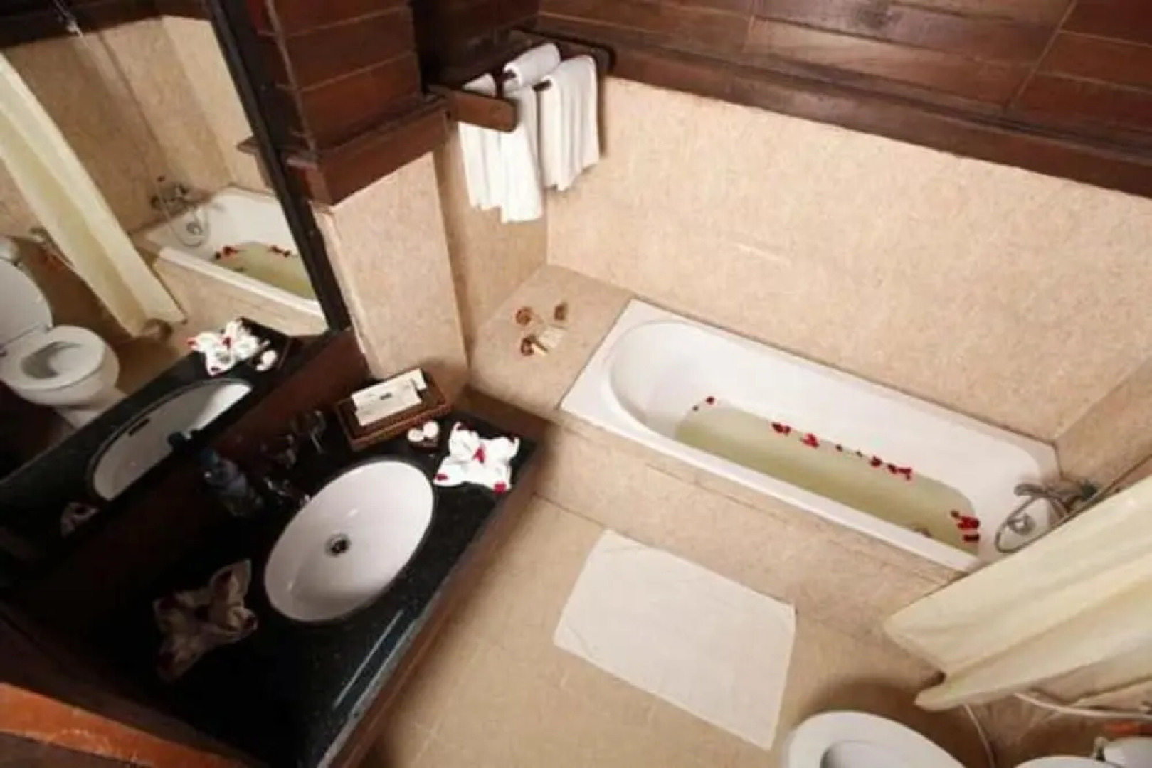 Sky Lake Inle Resort