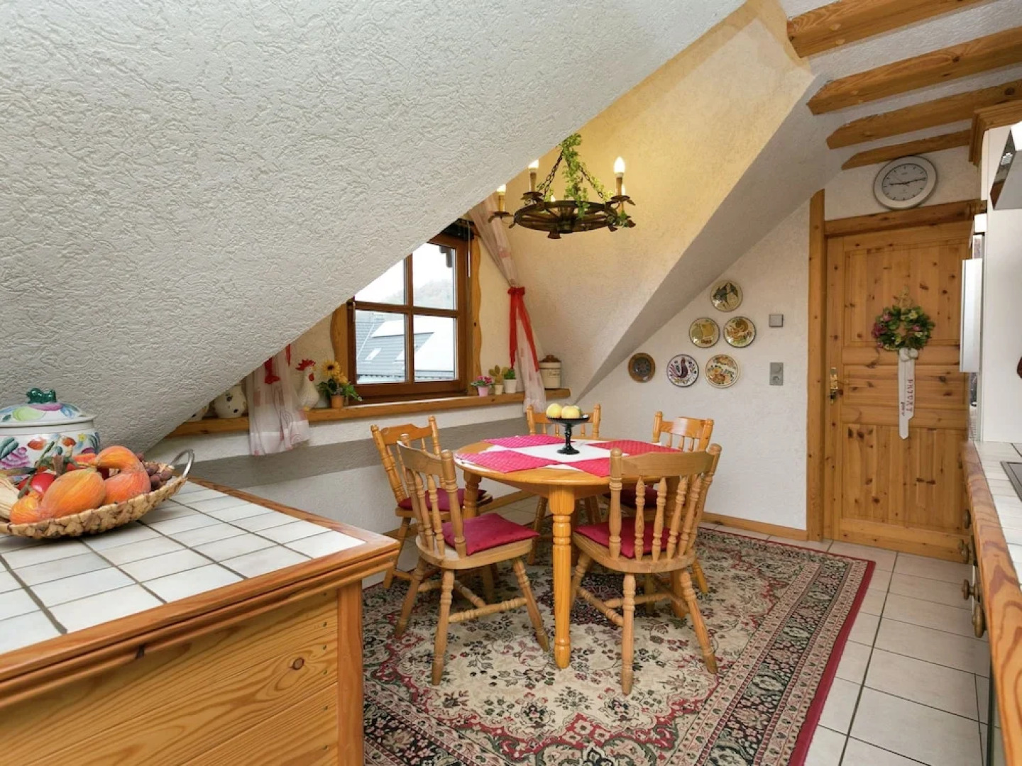 Warm Apartment In Bombogen With Private Parking
