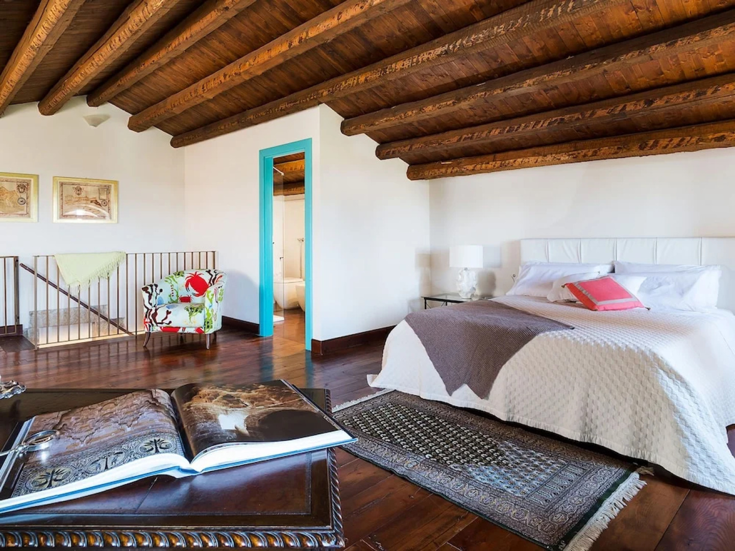 Beautiful Country Villa With Private Infinity Pool Surrounded by Olive Trees