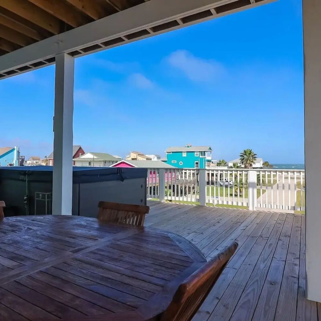 Unforgettable Vacation Getaway in Treasure Island