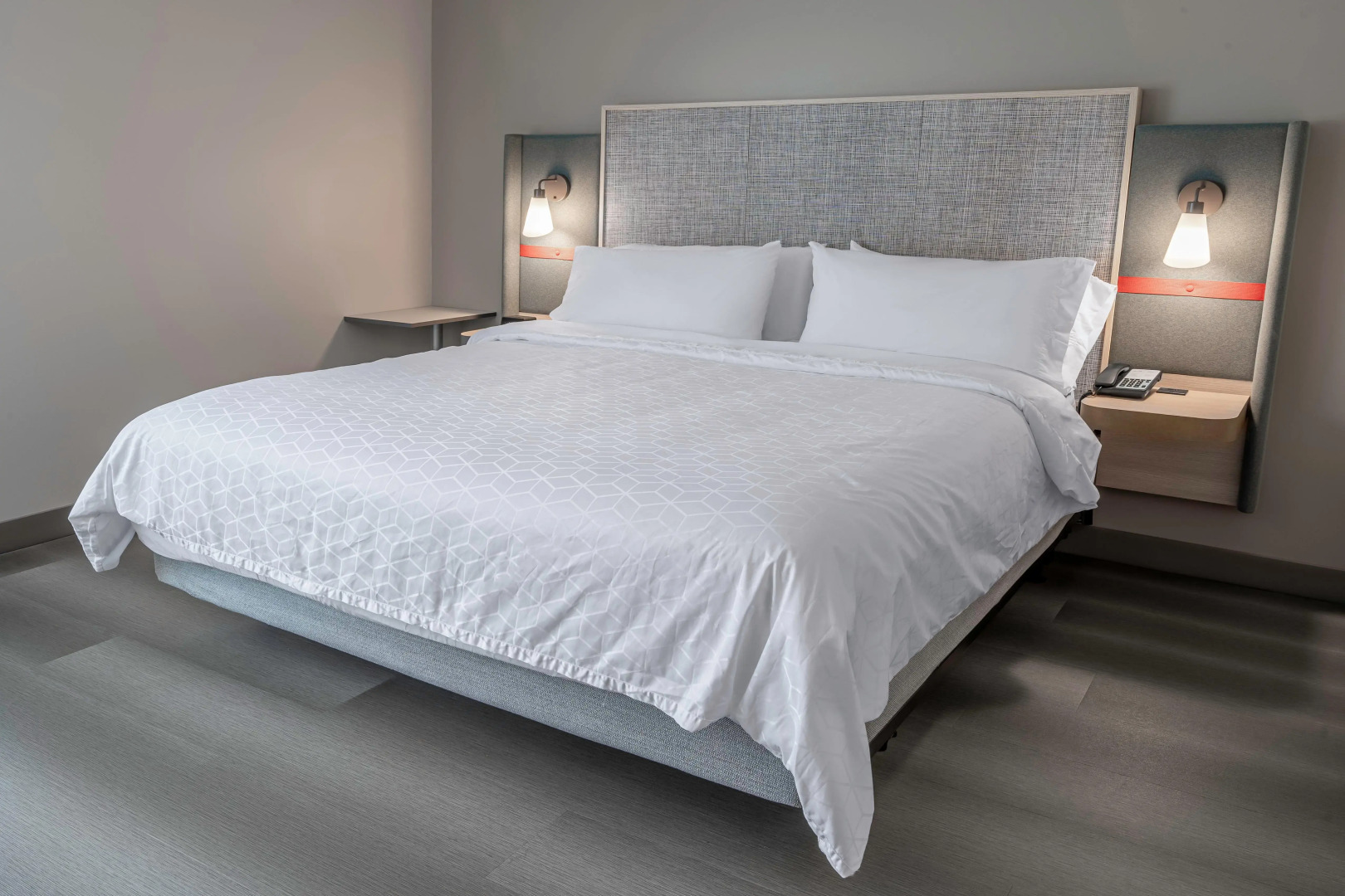 avid hotel Milwaukee West Waukesha by IHG