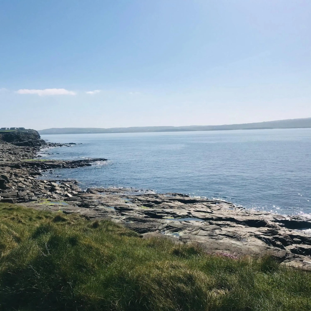 Spectacular ocean views & minutes to Cliffs- Clahane Shore Lodge