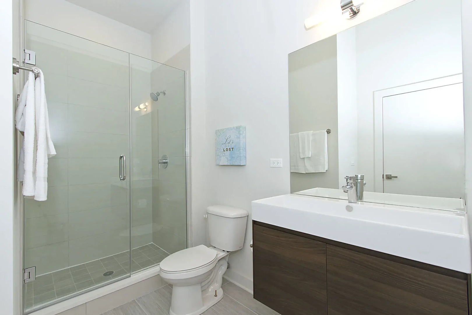 Bright 2BR in Bucktown by Sonder