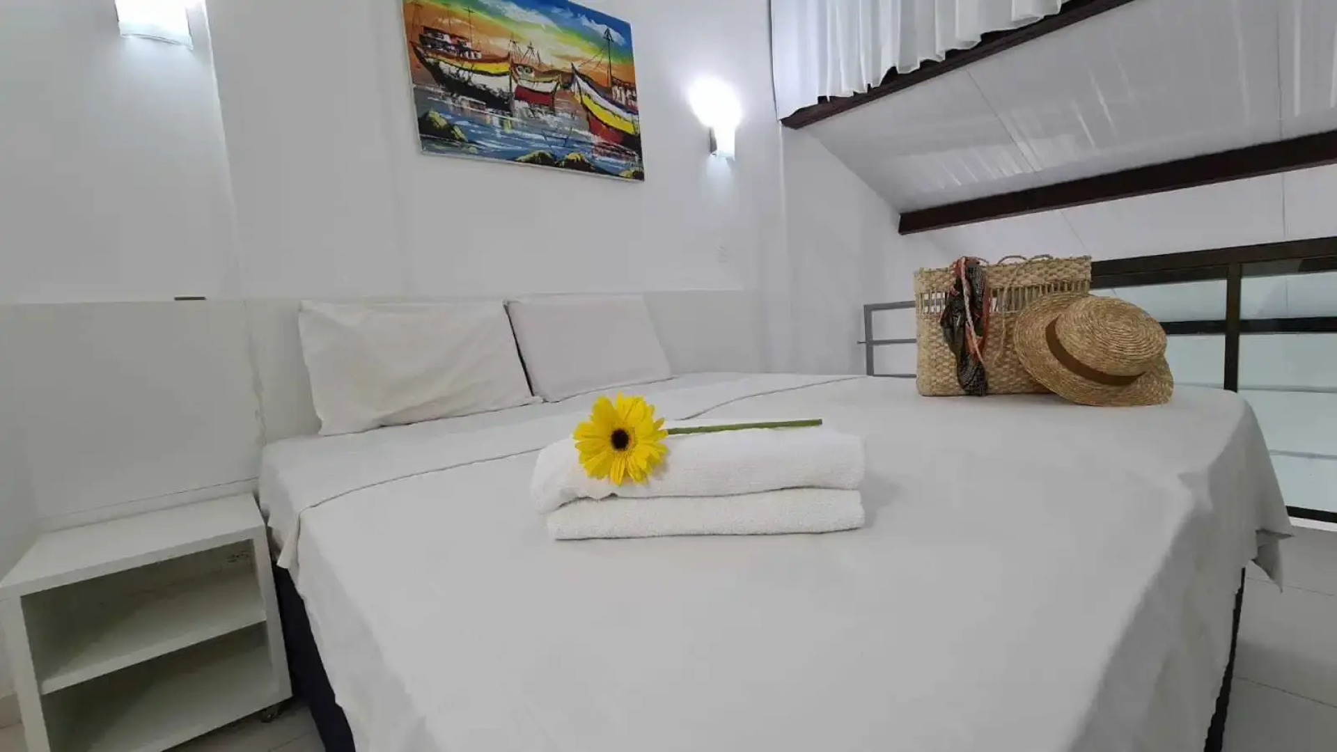 Laguna Beach Flat by AFT