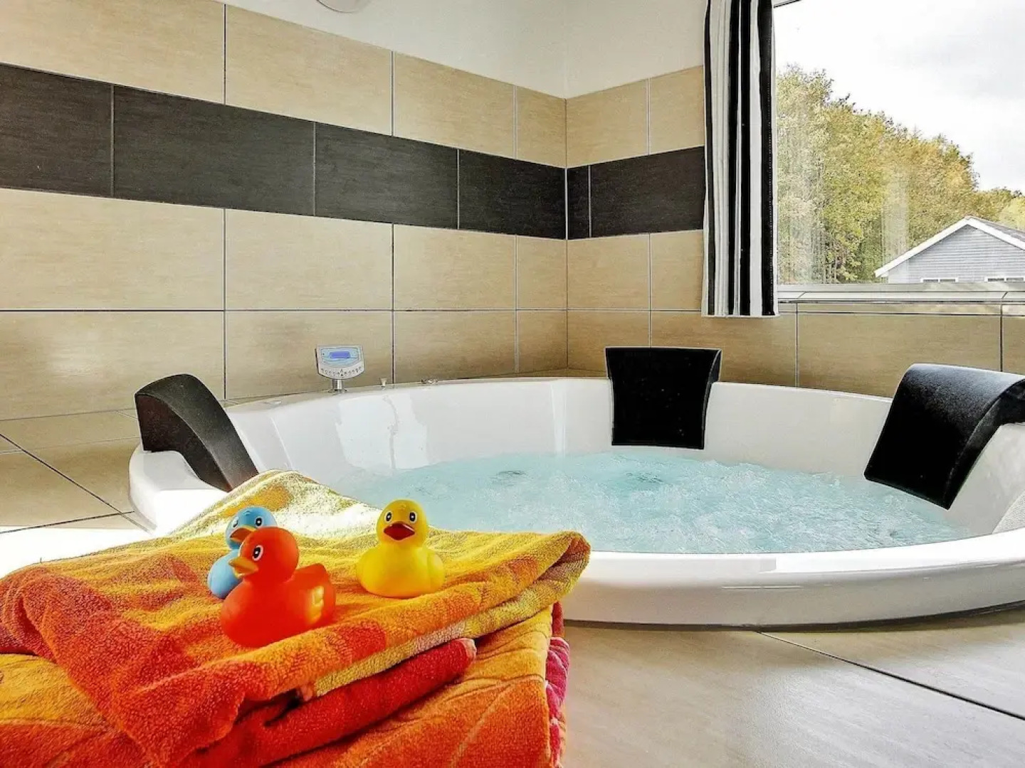 Spacious Holiday Home in Glesborg near Ocean