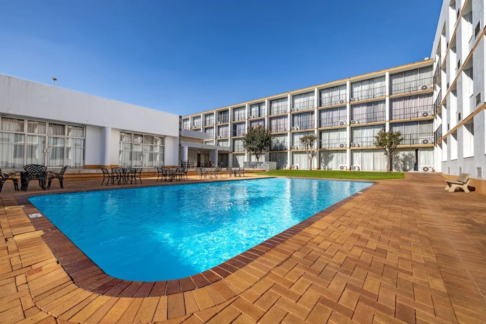 African Sky Hotels - Ermelo Inn