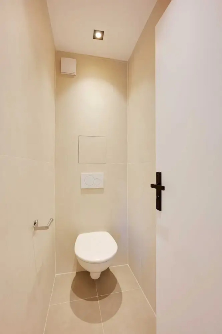 Charming Apt With AC & Balcony