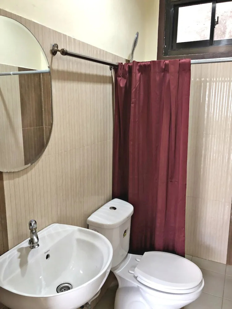 Racadisson Tourist Inn