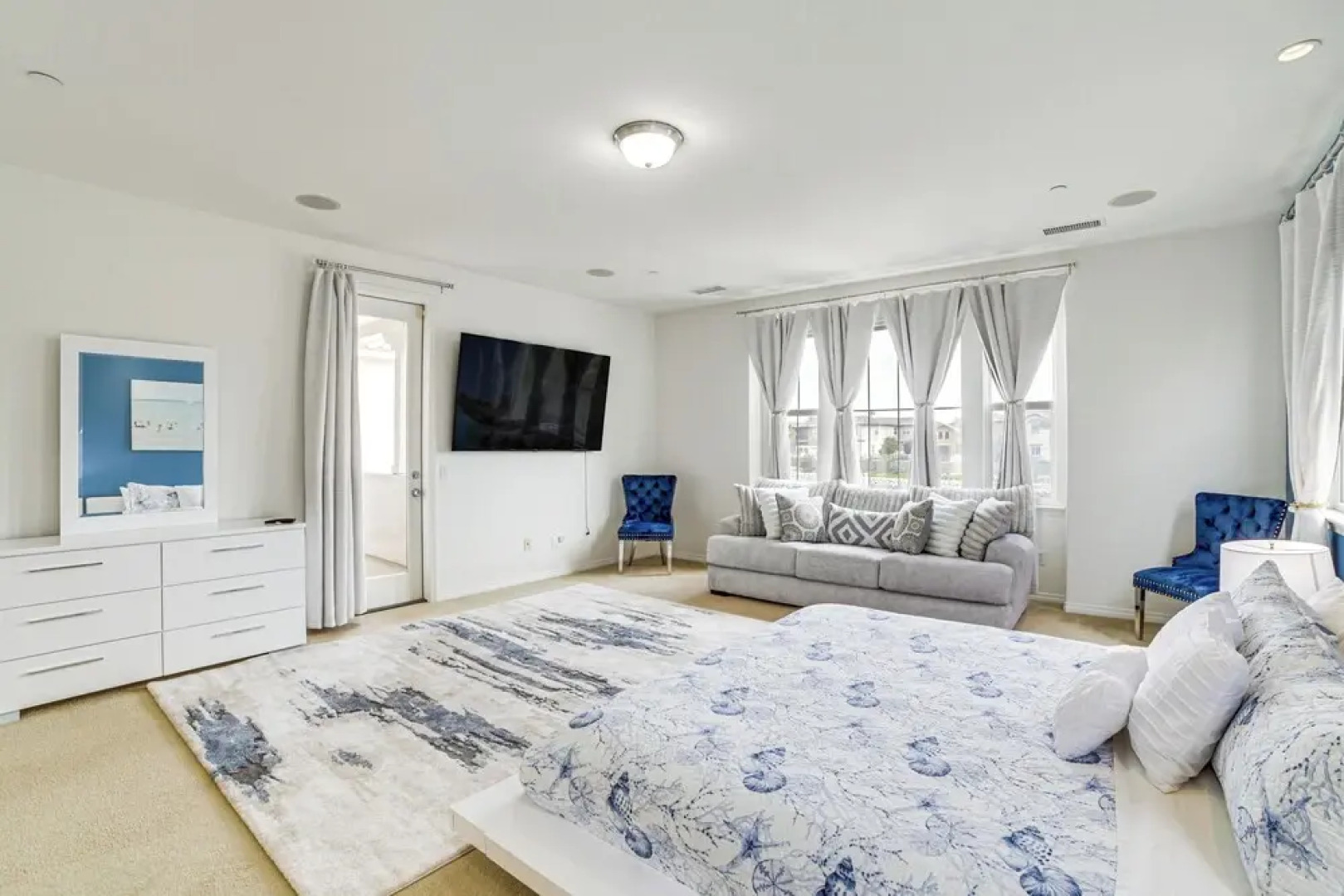 Coastal, Canal-front Oxnard Home ~ 1 Mi to Beach!