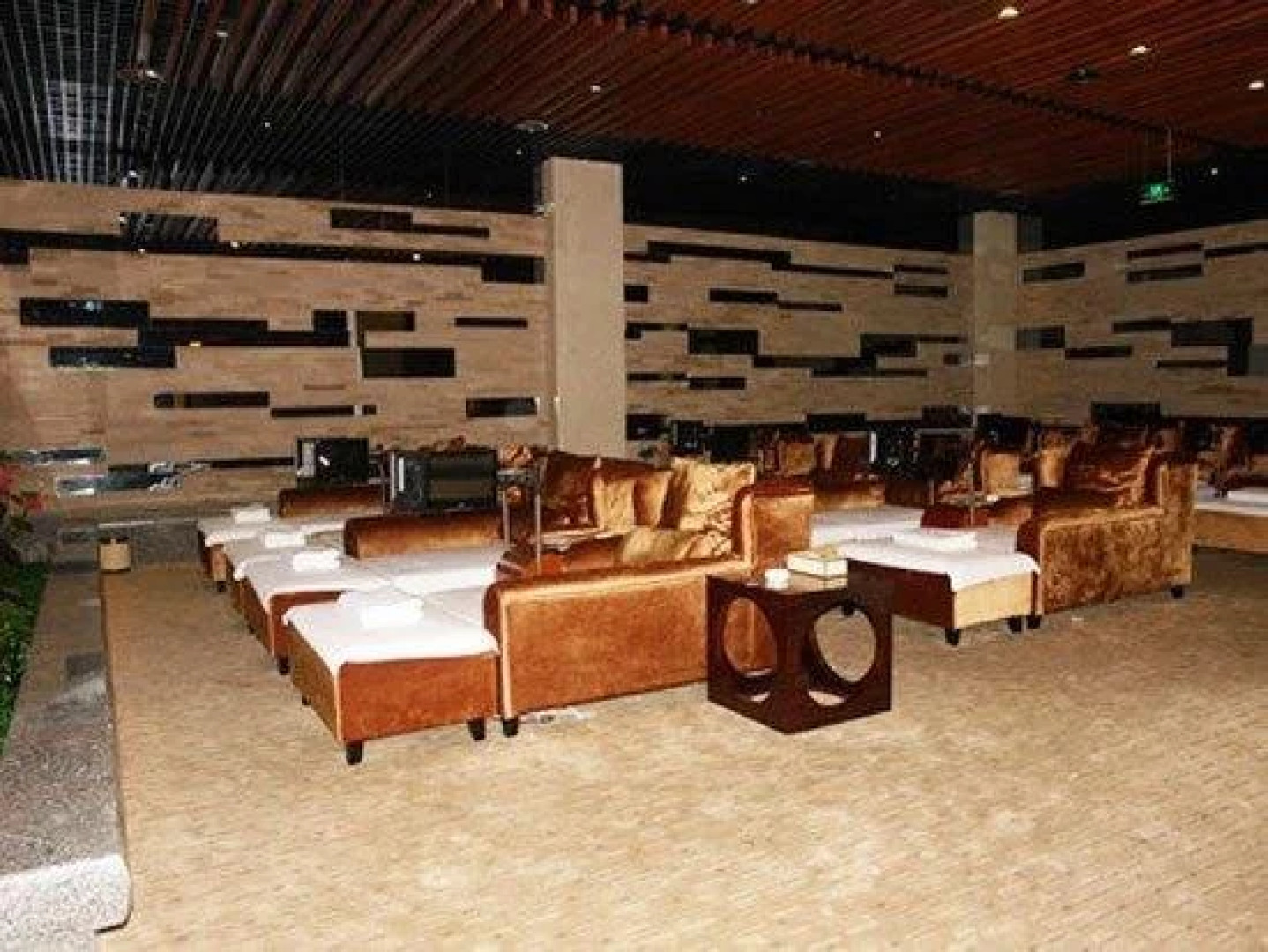 Nishi Haitai Hotel Luxury