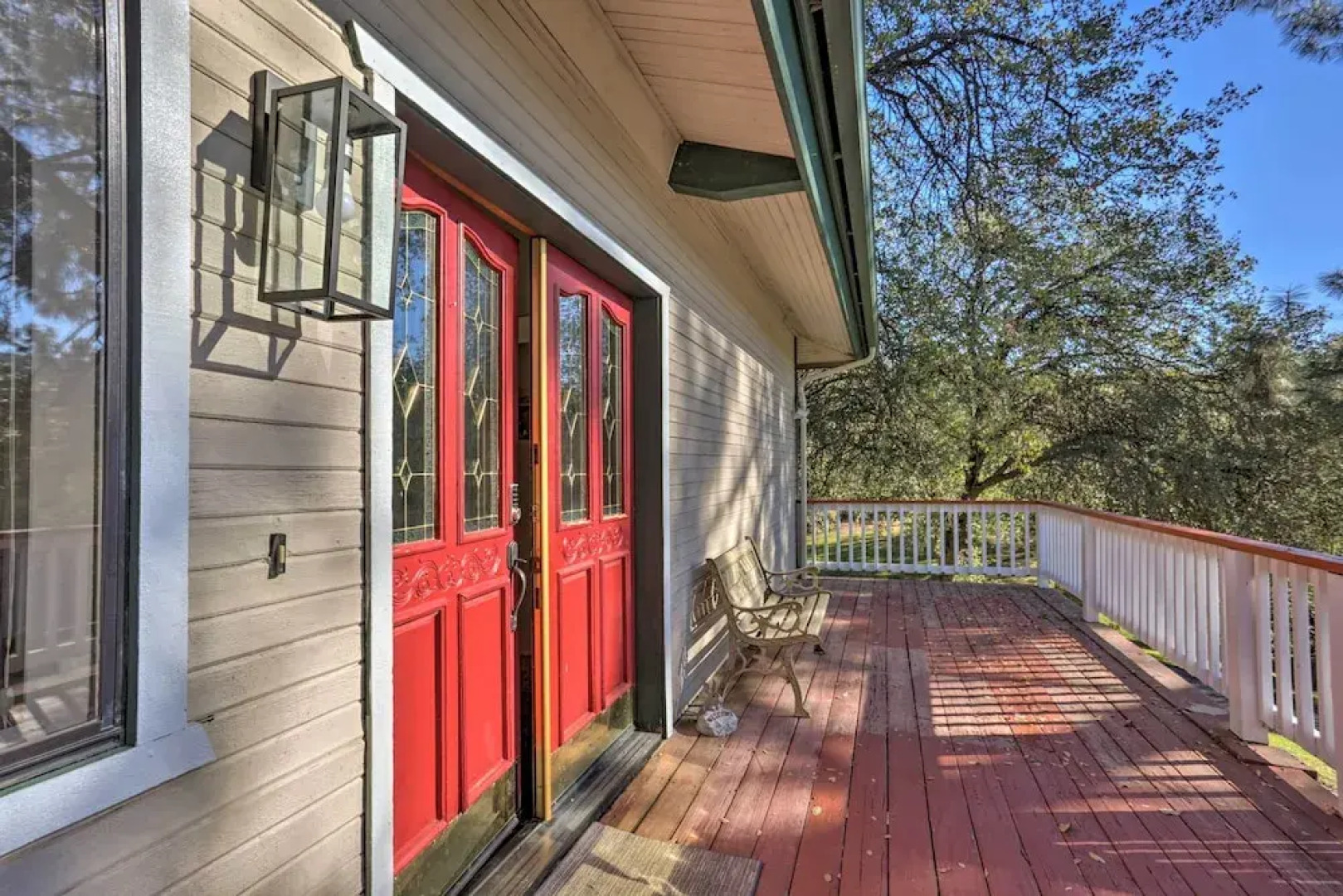 Yosemite Home w/ Deck < 4 Mi to Bass Lake!