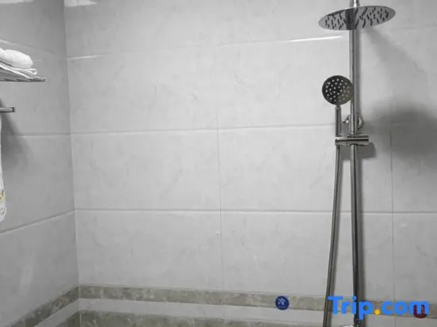 Jinping Tang's Hotel