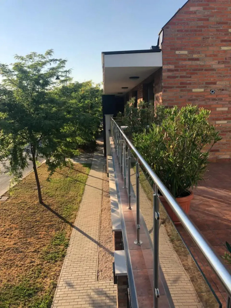 Varázskő Apartmanház