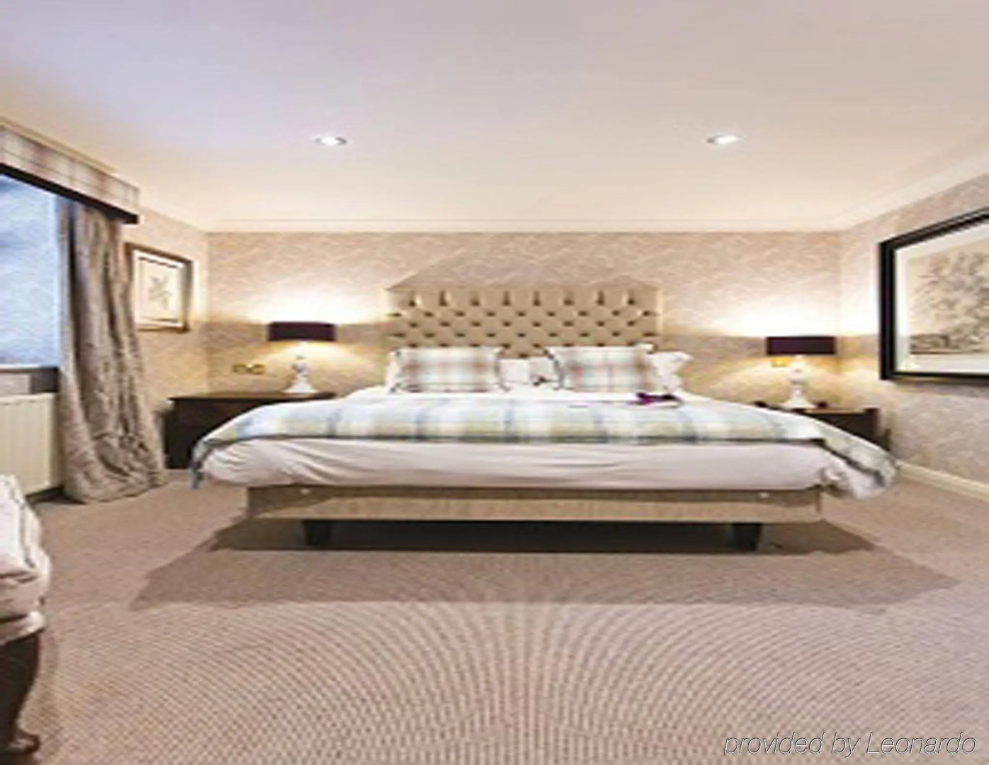 The Millstone, Mellor