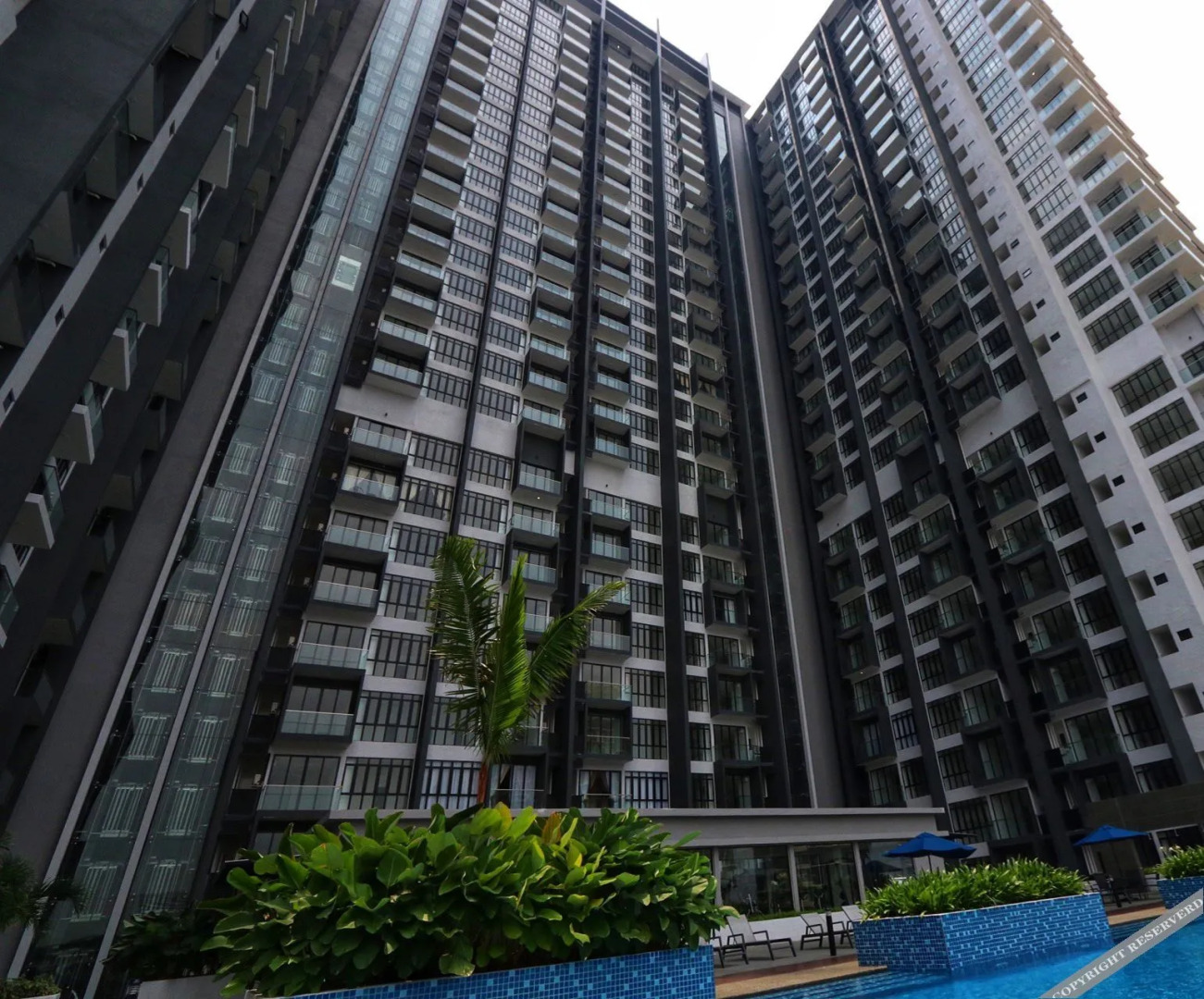 D Pristine Family Suites By Holi