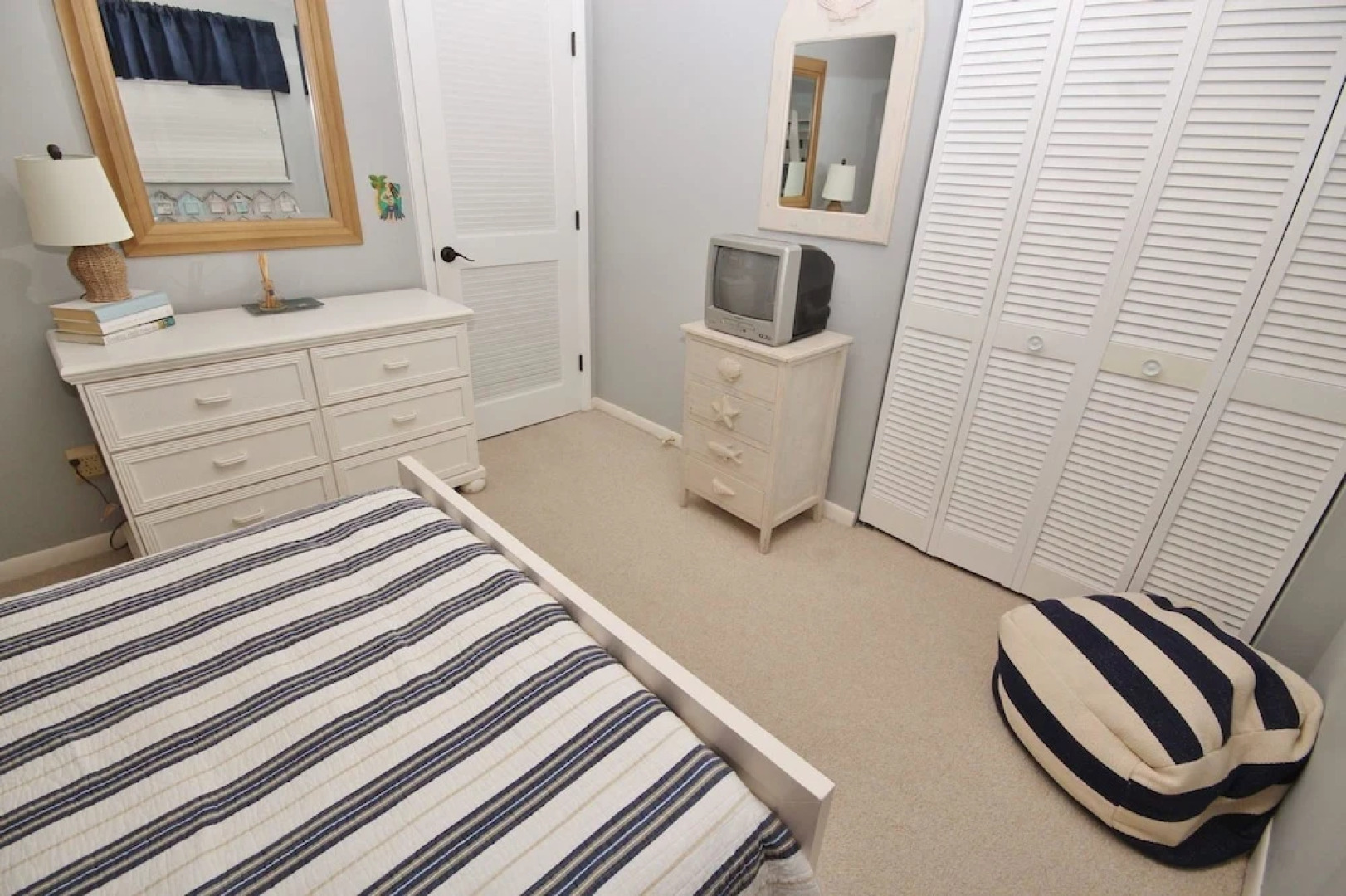 Sea Coast Gardens III 412