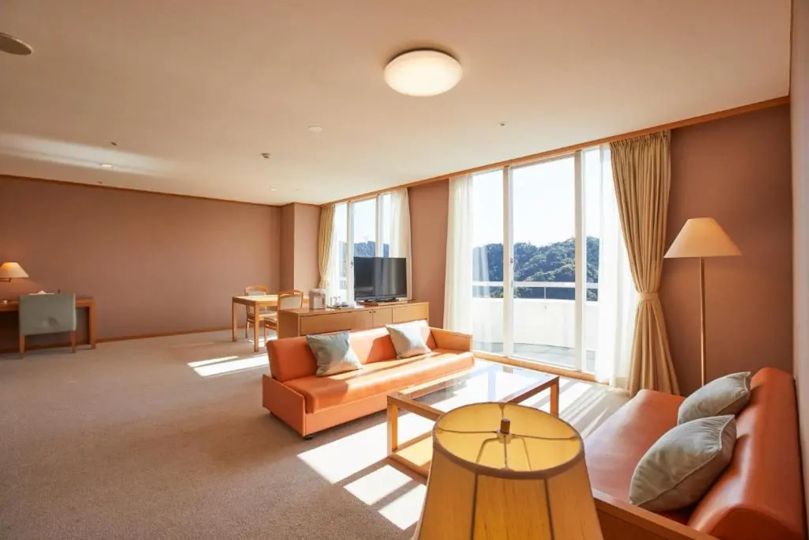 Kamogawa Country Hotel