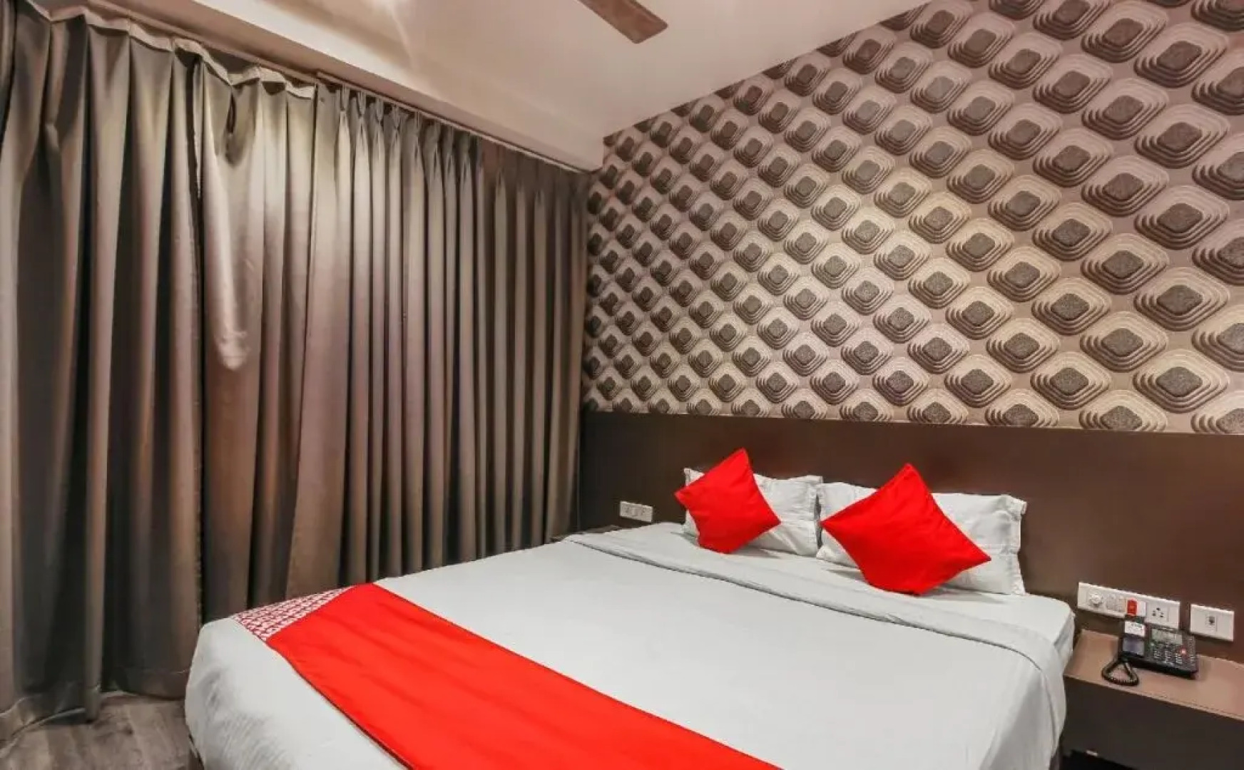 OYO 26991 Stanza Luxurios Stay