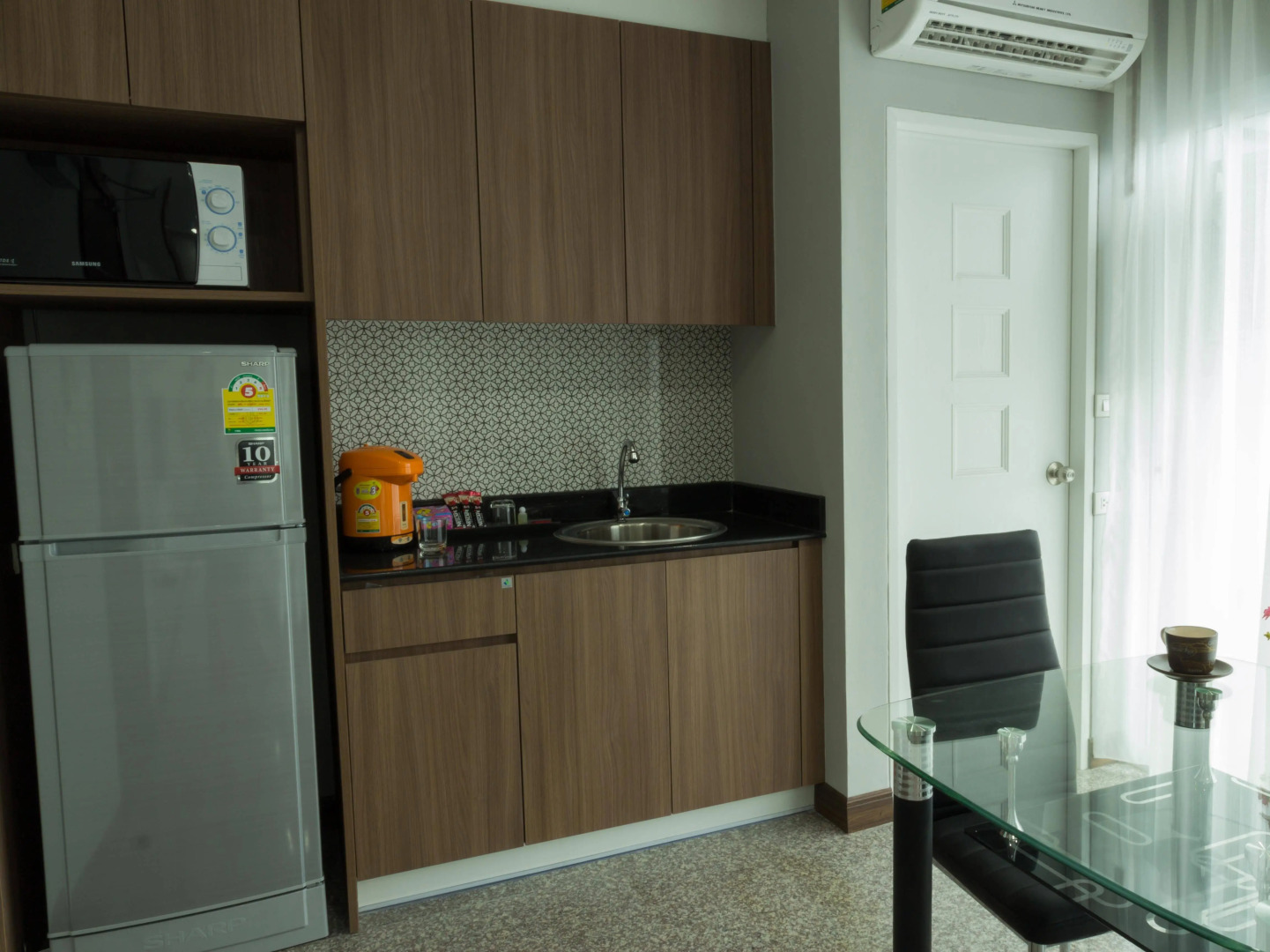 Modernbright Service Apartment