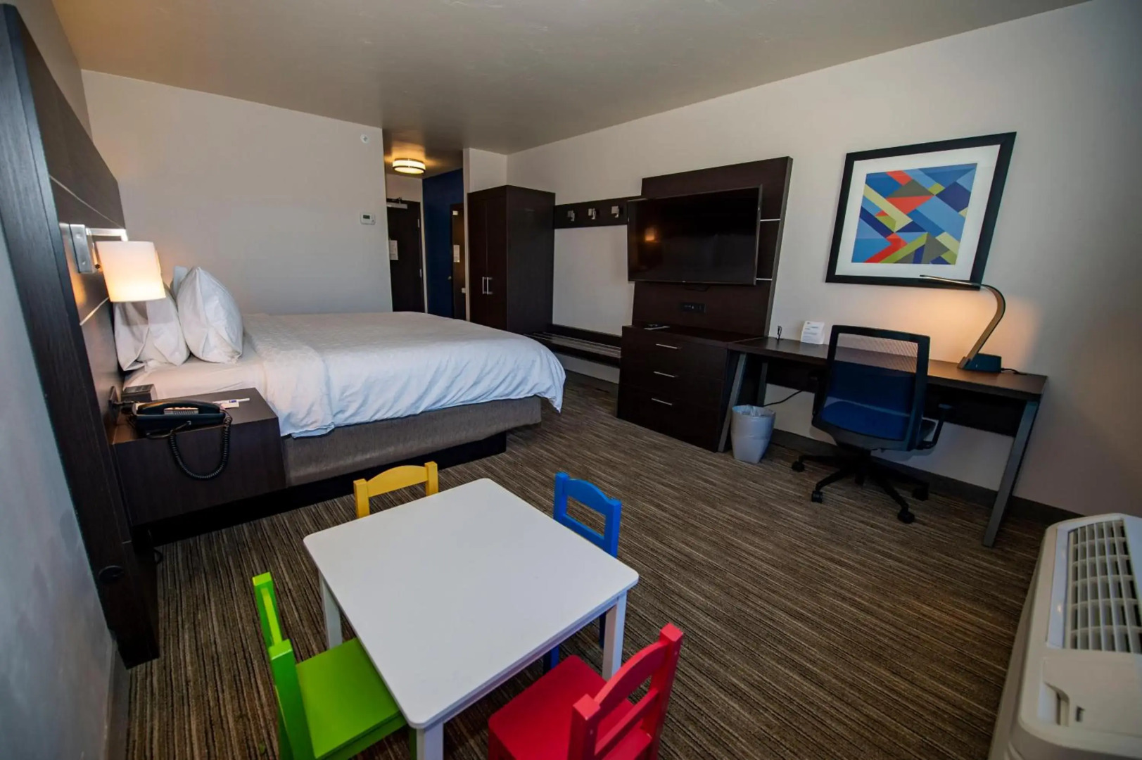 Holiday Inn Express & Suites Colorado Springs AFA Northgate by IHG
