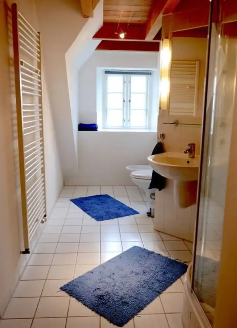 Poppenbull Thatched House